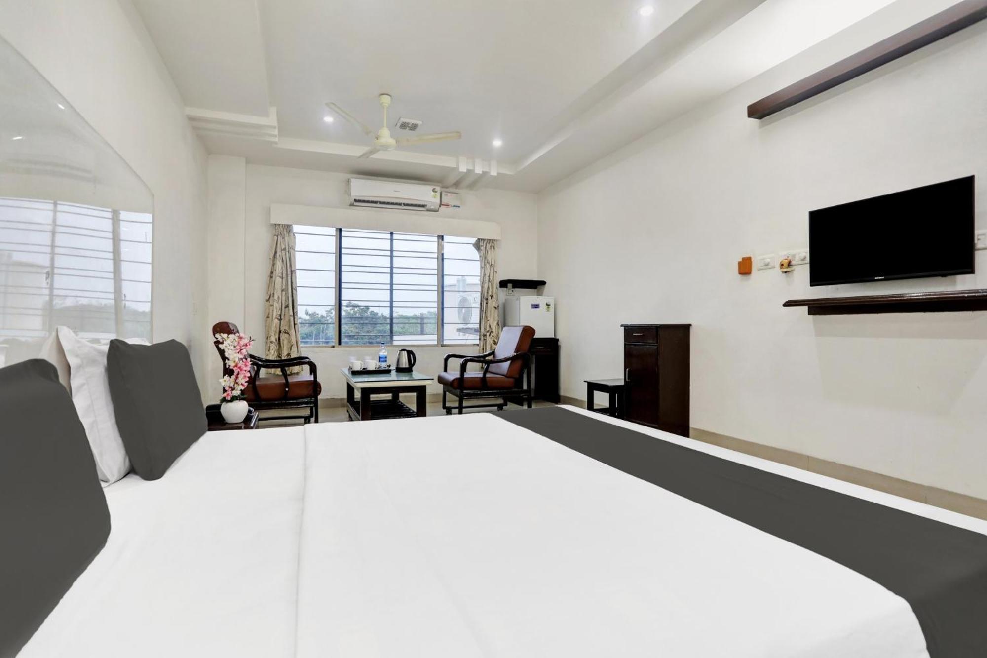 Townhouse Eluru Hotel Eksteriør billede