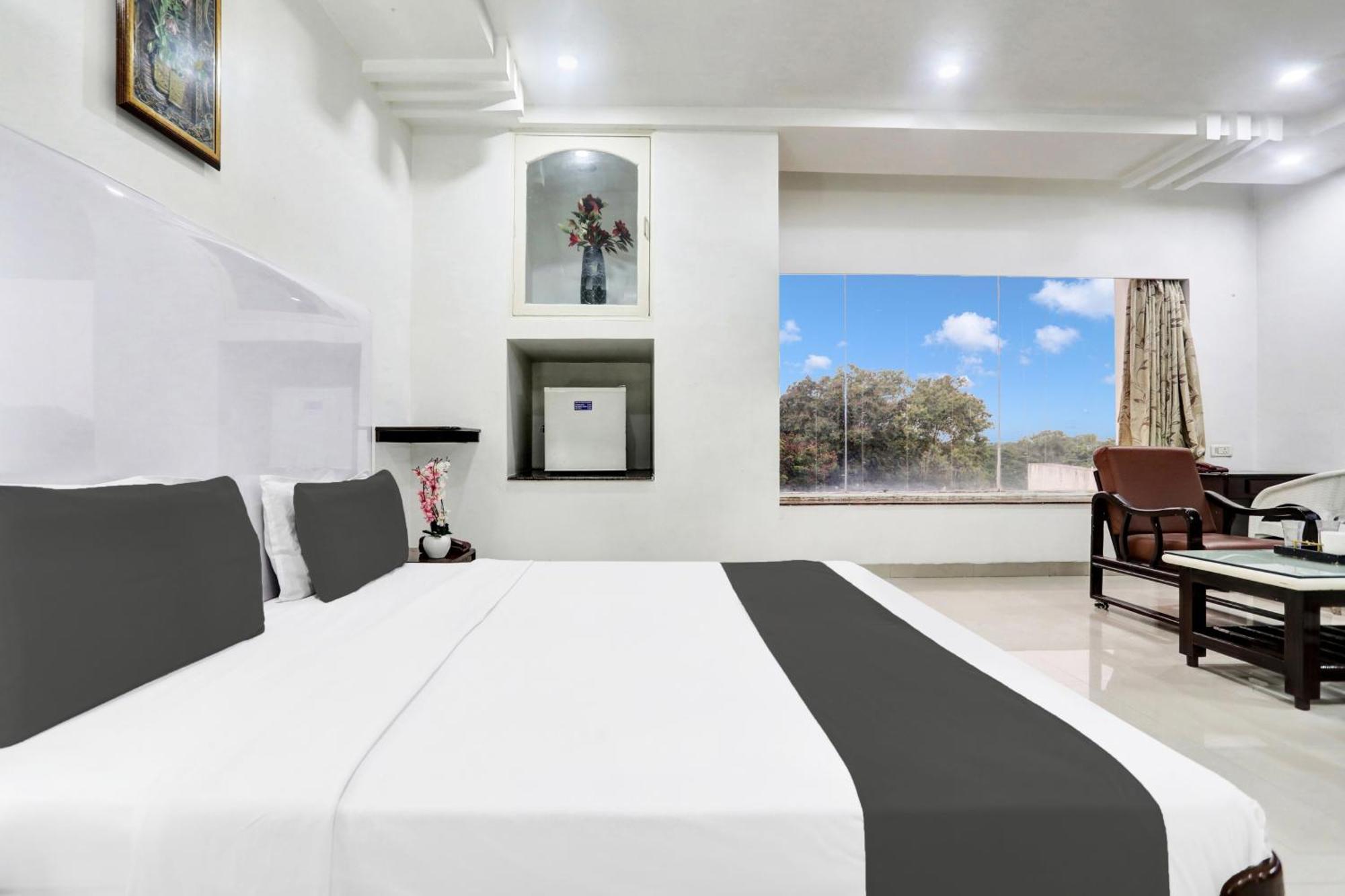 Townhouse Eluru Hotel Eksteriør billede