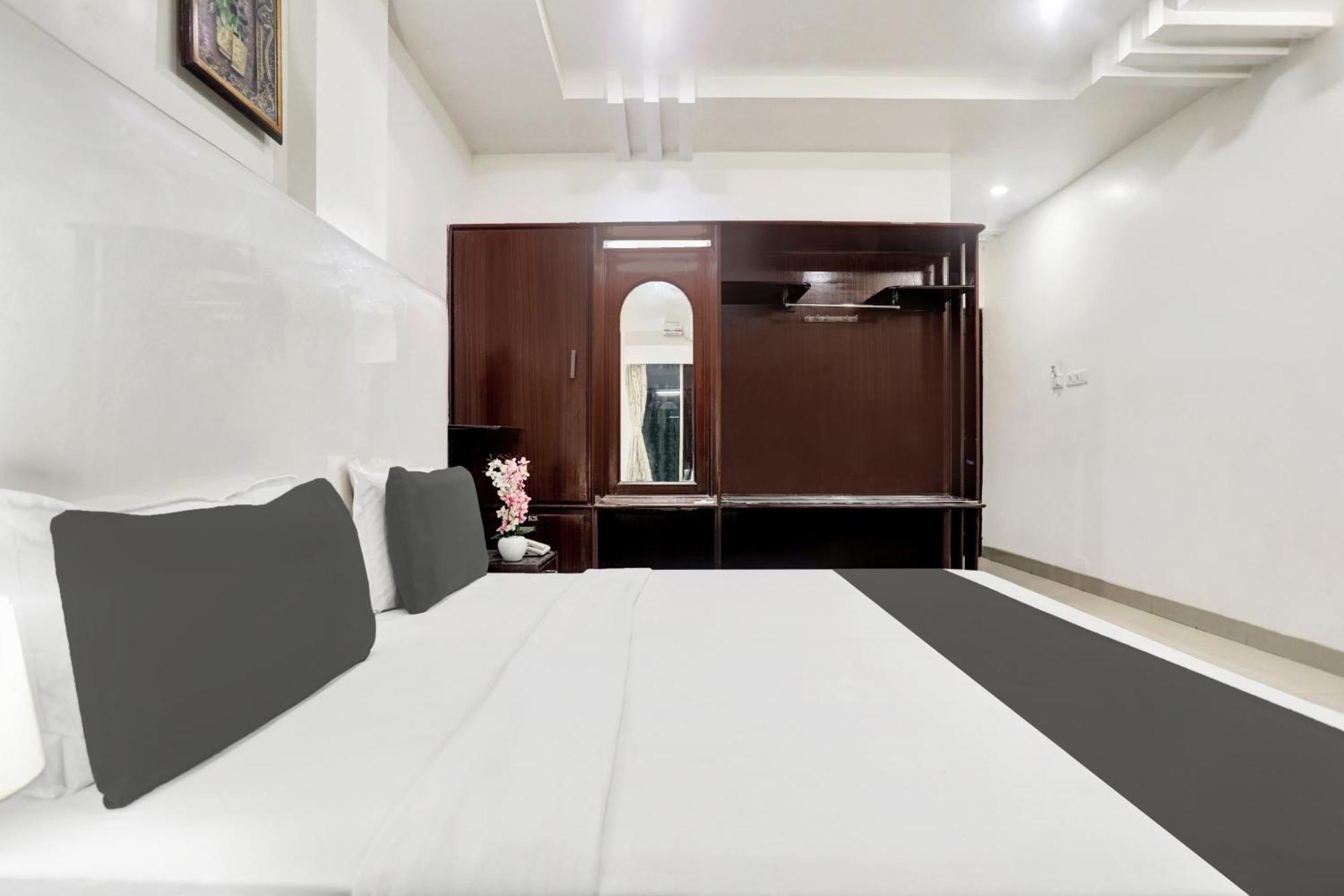 Townhouse Eluru Hotel Eksteriør billede