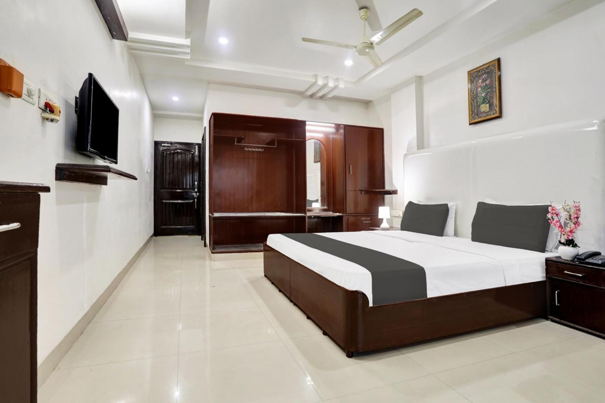 Townhouse Eluru Hotel Eksteriør billede